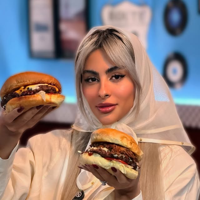 @_monafood profile picture