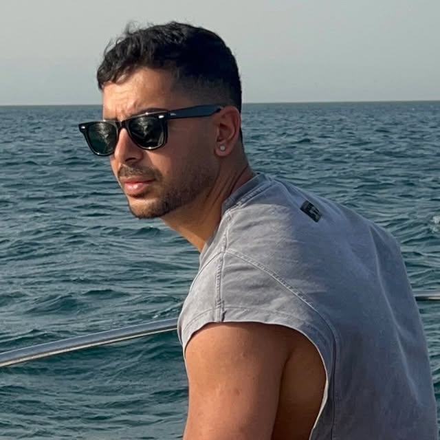 @afteri.show profile picture