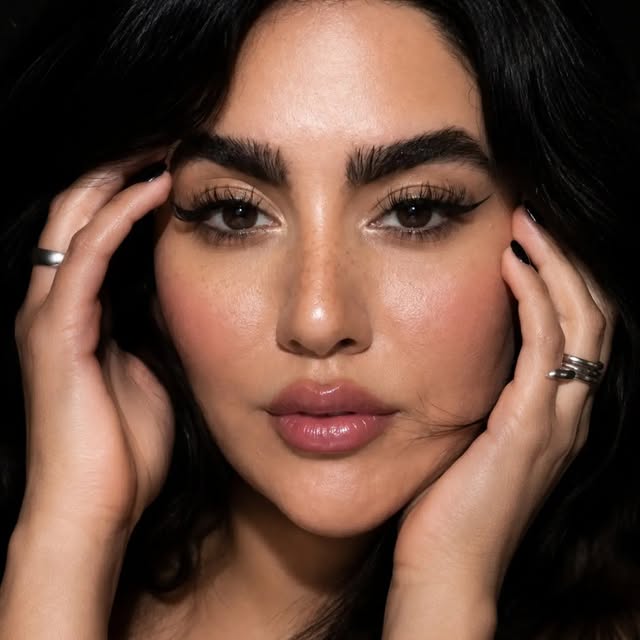 @ai_mandana profile picture
