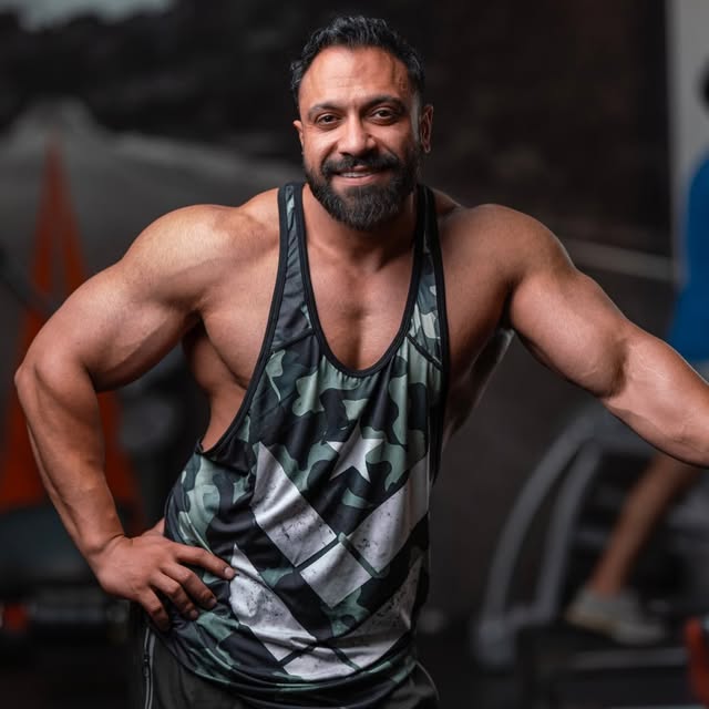 @aminazarneshin_coach profile picture