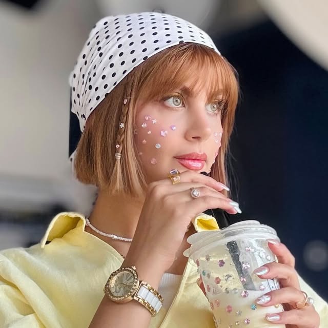 @aysandiary profile picture