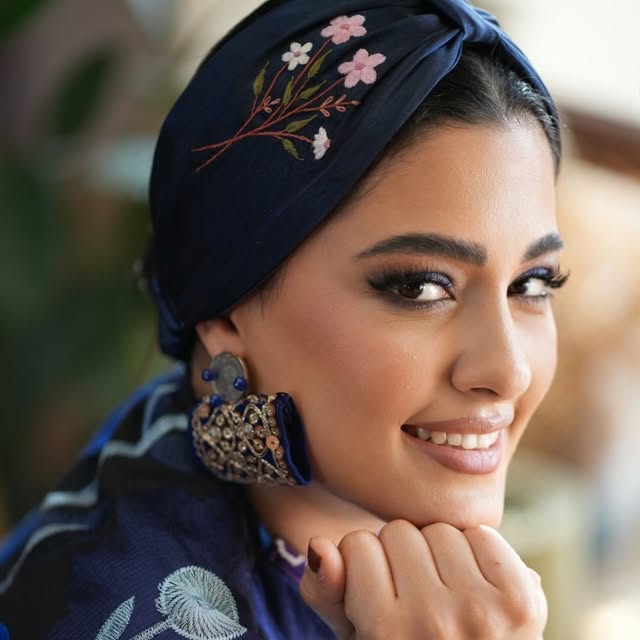 @azitaseif profile picture