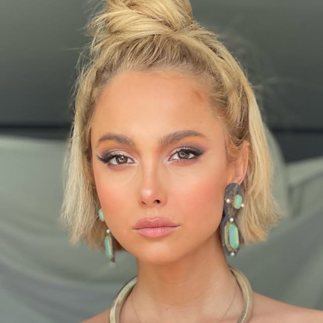 @elaherj profile picture