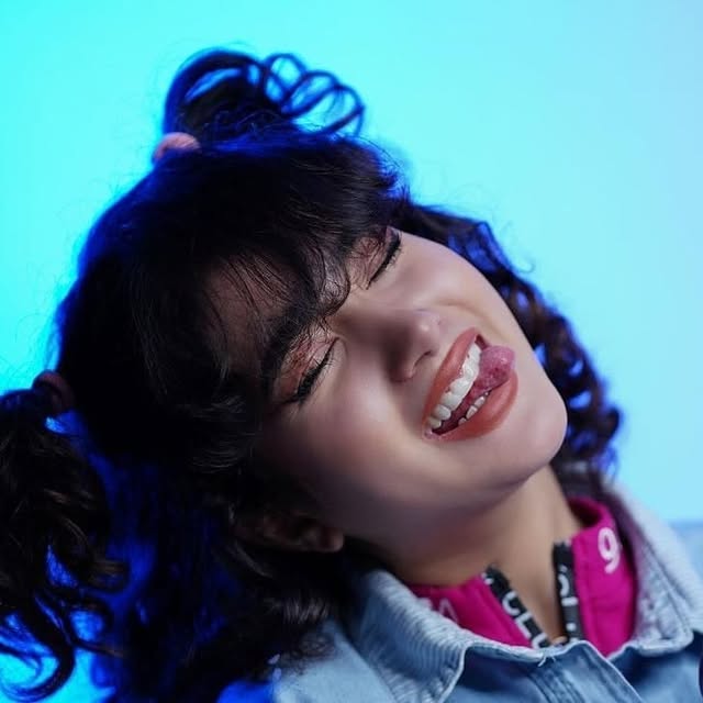 @farnushesmi profile picture