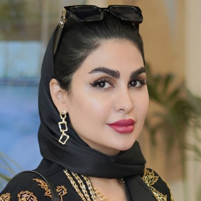 @helenhezarchehreh profile picture