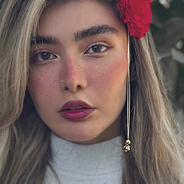 @itspariyaaa profile picture