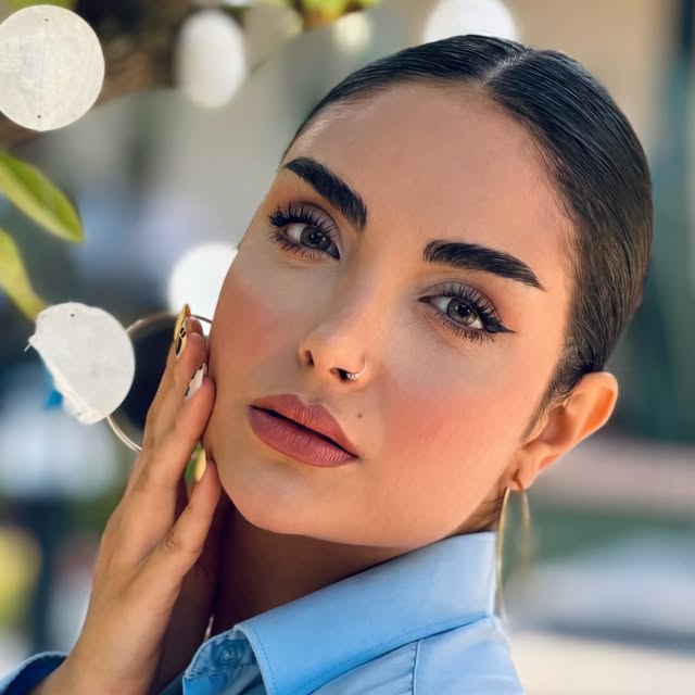@maahiborna profile picture