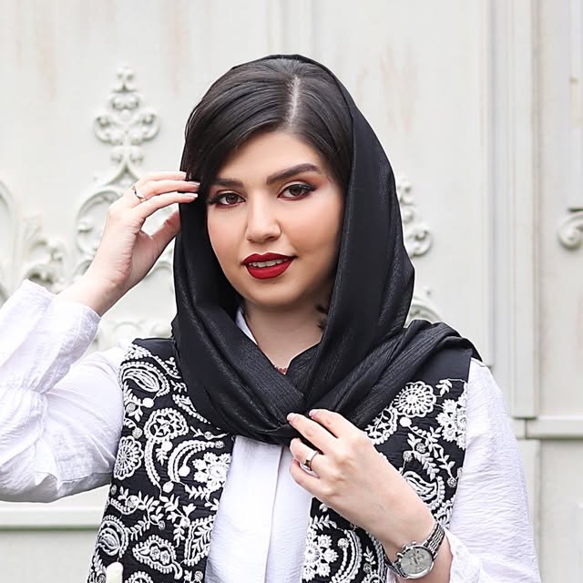 @nahal.hatamiii profile picture