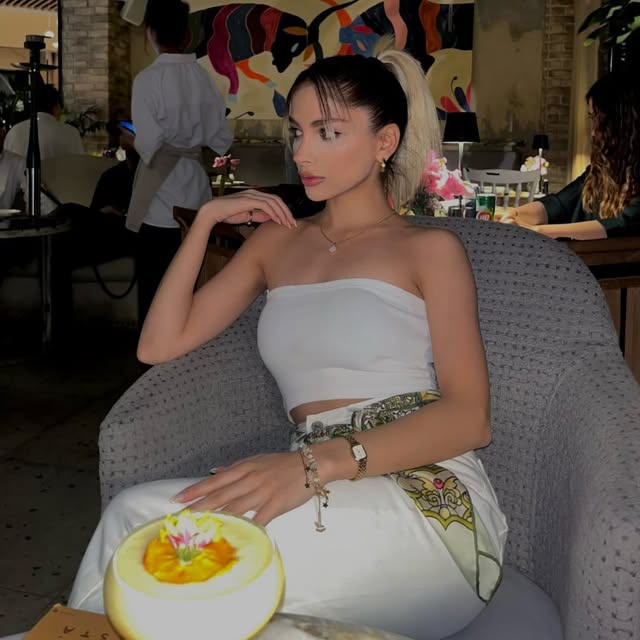 @nazaninraaji profile picture