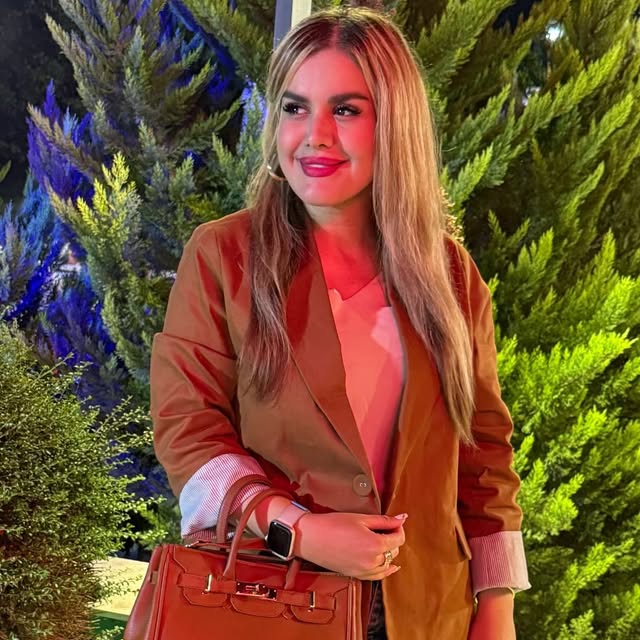 @parisa.asadi.life profile picture