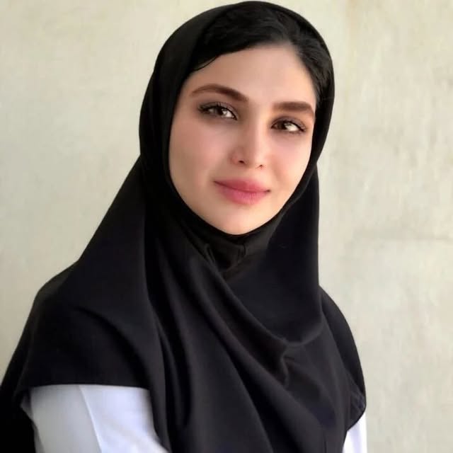 @romoz.e.pezeshki profile picture