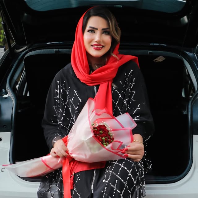 @zahra_.banoo1375 profile picture