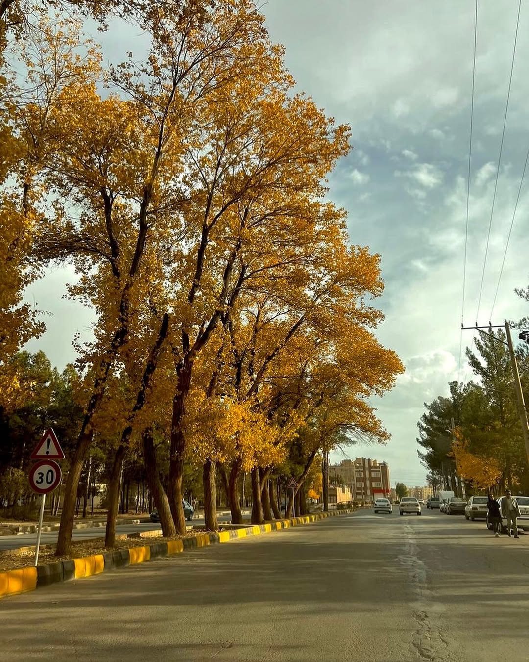 Instagram post CXQ26zet13B