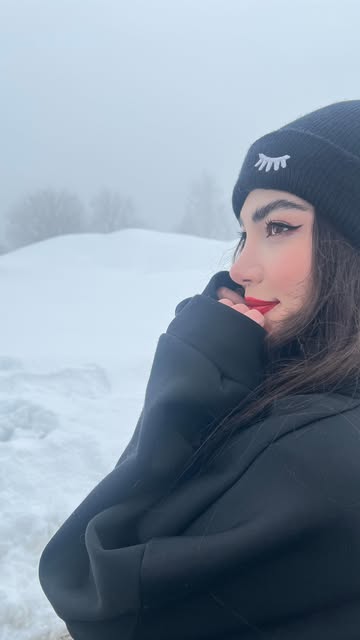 پست اینستاگرام C_xwe83opW_