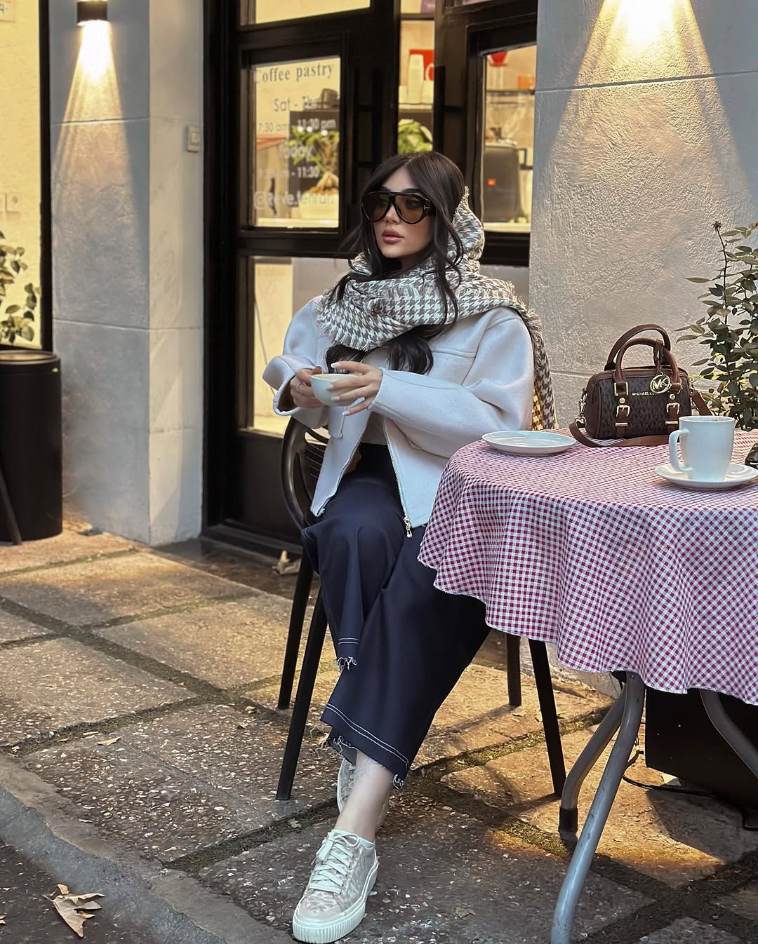 Instagram post DCemo2iyQUN