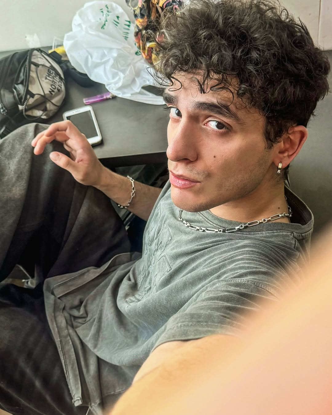 پست اینستاگرام DMNmlsyosZV