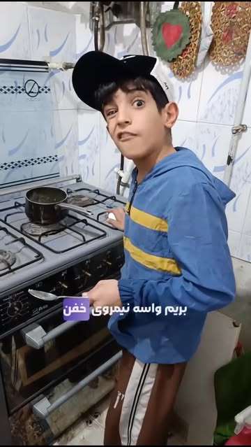 پست اینستاگرام DS0J3URjLev