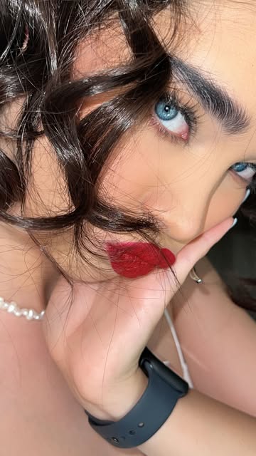 Instagram post DY94Z34if-p