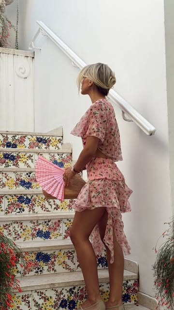 Instagram post DZ9q24UOiR0