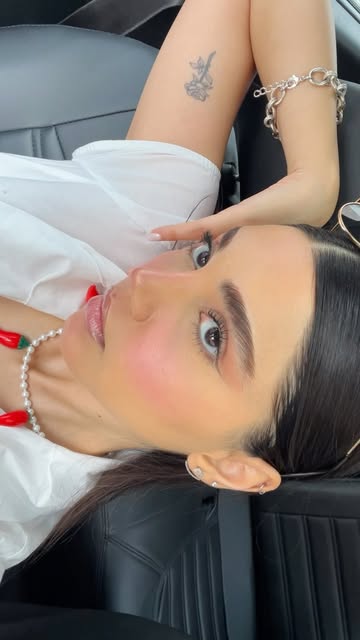 پست اینستاگرام DZpL83aqcdE