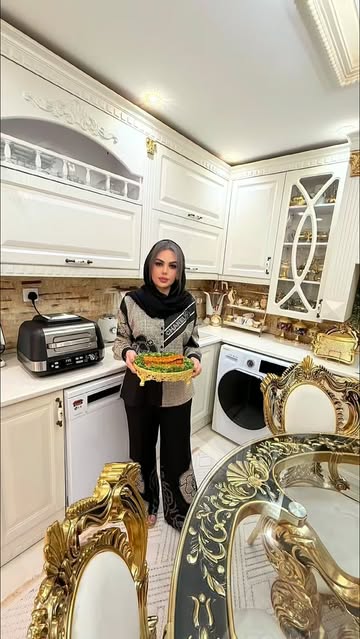 پست اینستاگرام Da7hmAsKeGB
