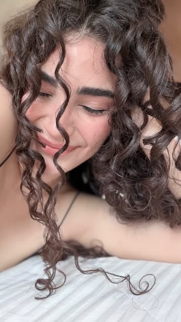 پست اینستاگرام Da8Tx5MCSS7
