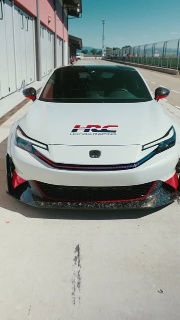 Instagram post DacjComEXpr