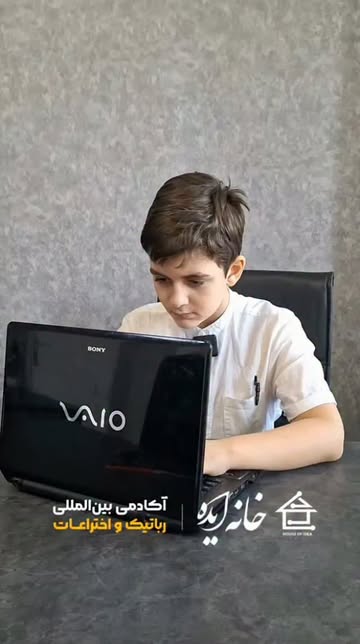 پست اینستاگرام Db3W713sLo4