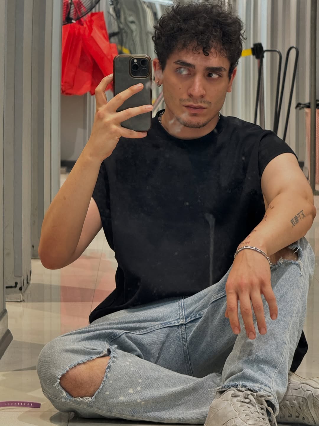 پست اینستاگرام DbUEzD8CCMR