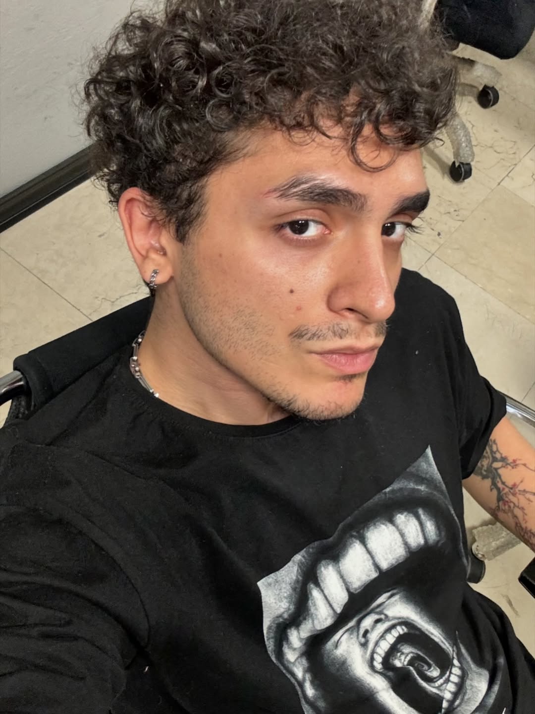 پست اینستاگرام DbgbvwRiPsh
