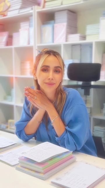 پست اینستاگرام DbyMoptIfLH