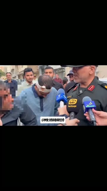 پست اینستاگرام Dc1d52usVx1