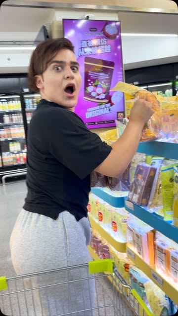 Instagram post DcWB-GwhEEE