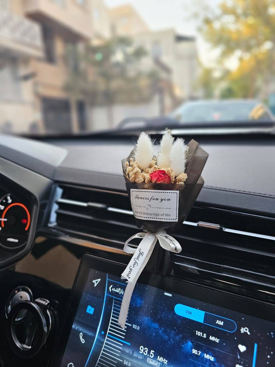 پست اینستاگرام DcimySakZpD