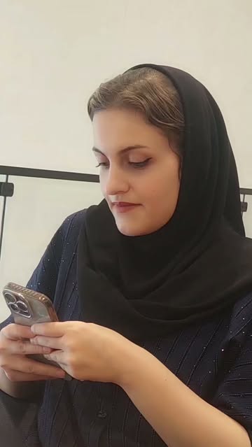 پست اینستاگرام DcmHb_Usk44