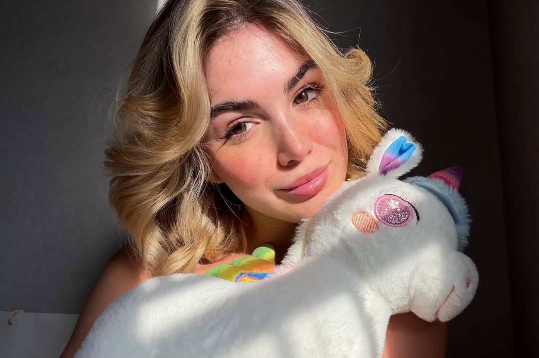 Instagram post DdOqkoziAya